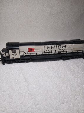 Vintage Lehigh Valley ALCO C-628 "Snowbird" dirsel locomotive (Road number 638.